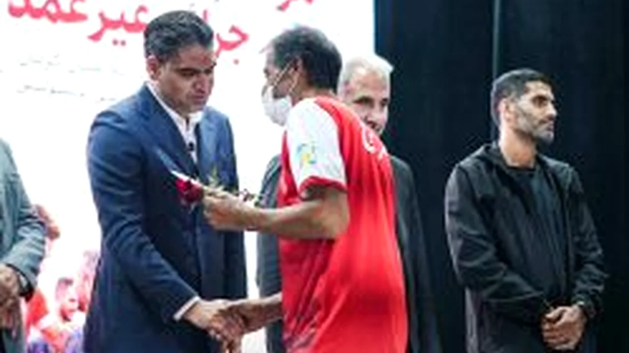 چهار تغییر غافلگیرکننده در ترکیب مس شهربابک؛ راز شکست ناپذیری پرسپولیس فاش میشود؟