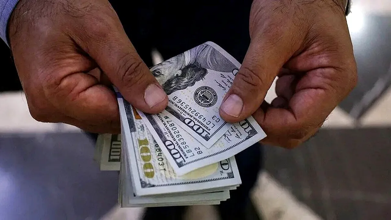 نوسان امروز دلار و یورو؛ علت و پیامدها