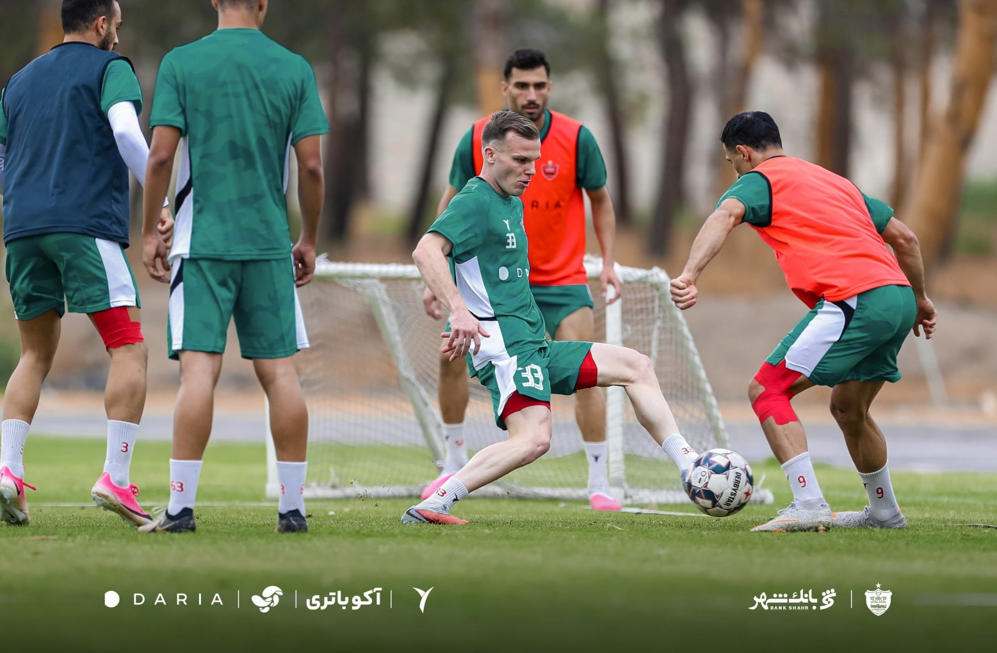پرسپولیس به دنبال جذب ۴۰۰ بازیکن جوان در کشور