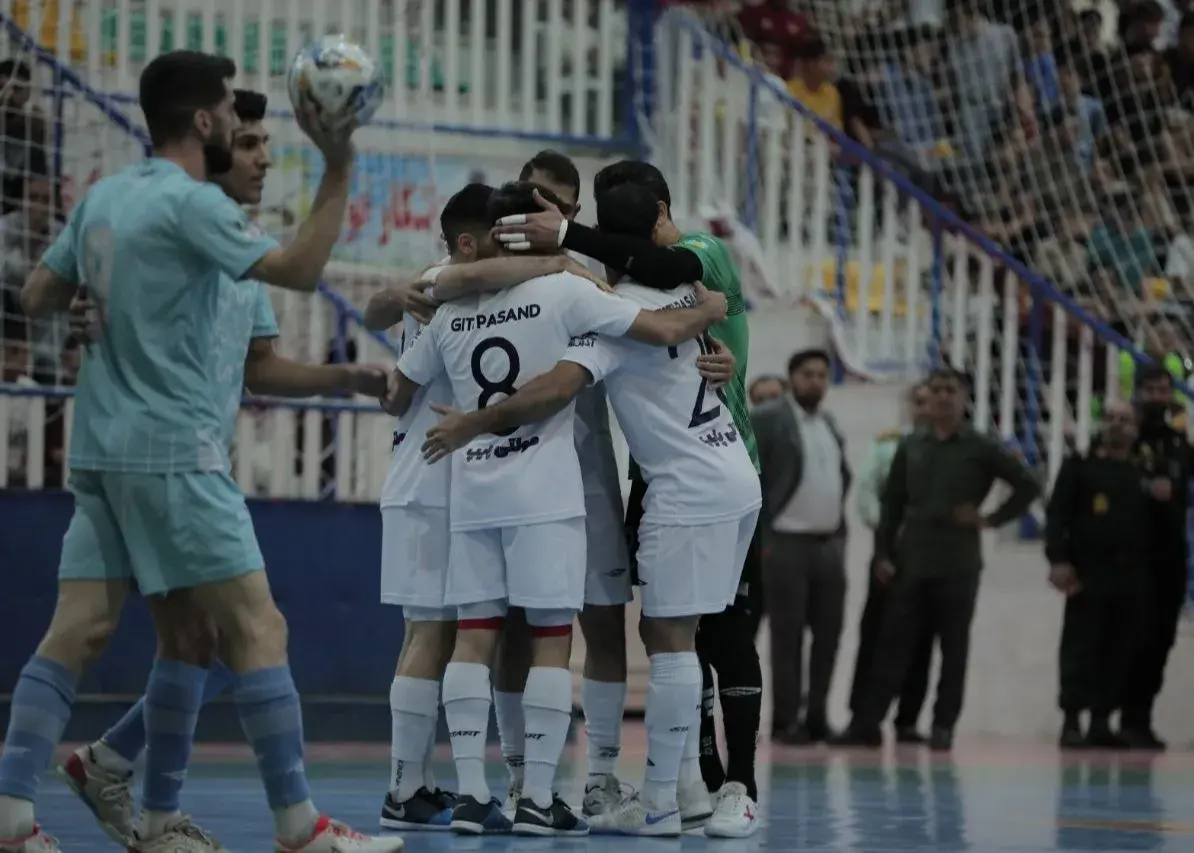 گیتی پسند و مس سونگون در هفته هشتم لیگ برتر فوتسال درخشان ظاهر شدند