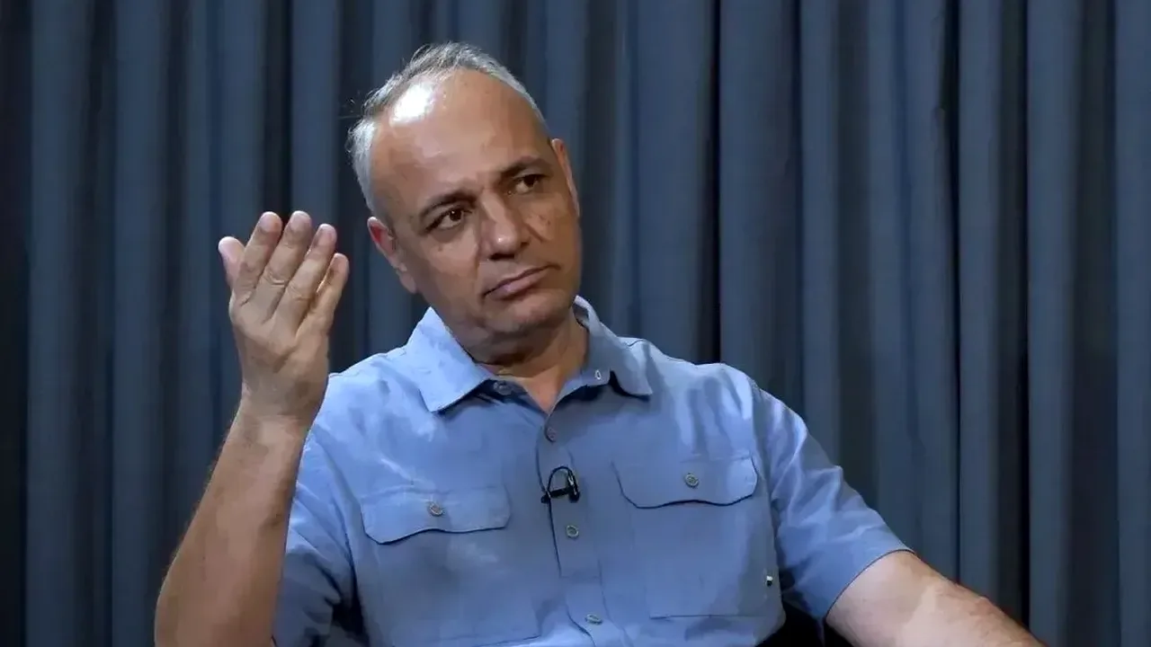 پرسش زیدآبادی درباره قدرت واقعی در ایران