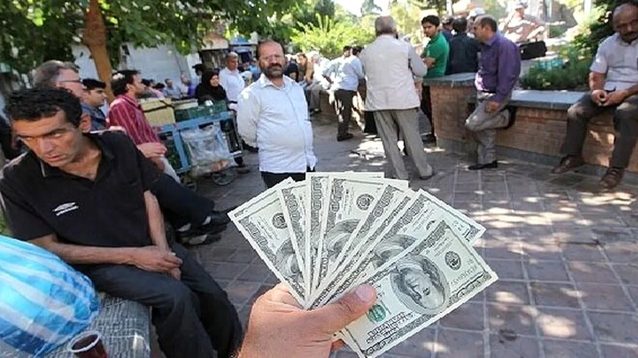 نوسان دلار و یورو در بازار تهران؛ روند قیمتها به کدام سمت است؟