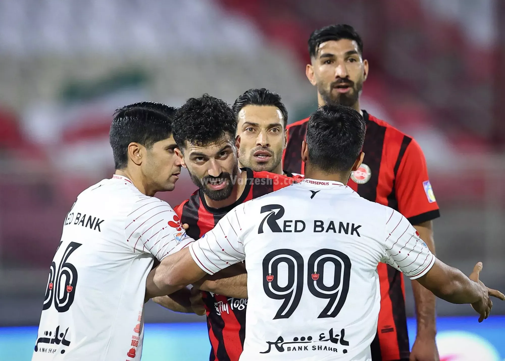 پیروزی تراکتور در برابر پرسپولیس با درخشش بیرانوند