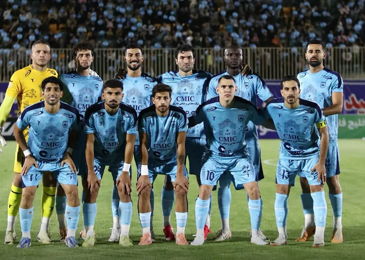 چادرملو با پاس گل محمودآبادی به اولین پیروزی رسید