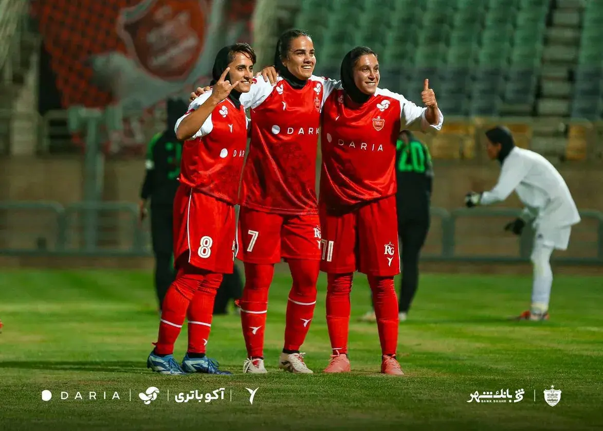 پرسپولیس با پیروزی قاطع آغاز فصل را جشن گرفت