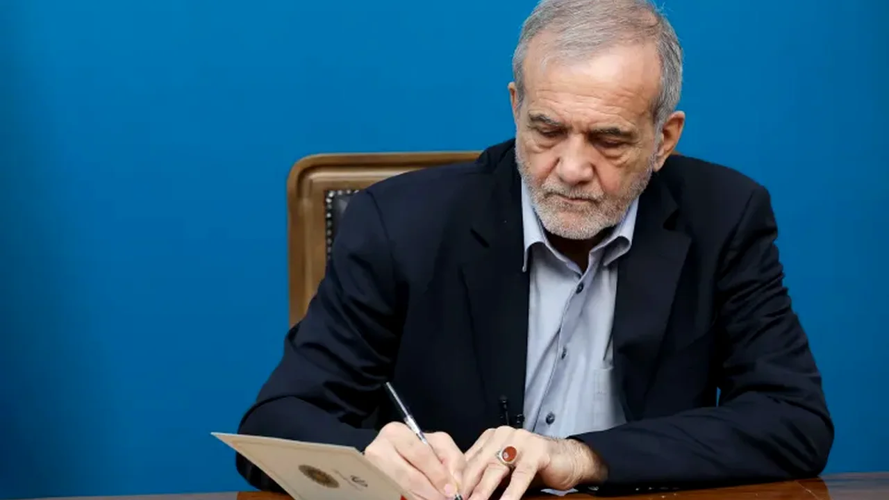 واکنش پزشکیان به قهرمانی کشتی آزاد در آمریکا؛ پیامی که رئیسجمهور فرستاد چه بود؟