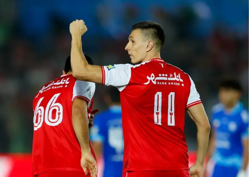 ایگور سرگیف، مهاجم ازبک پرسپولیس درخشش خود را نشان داد