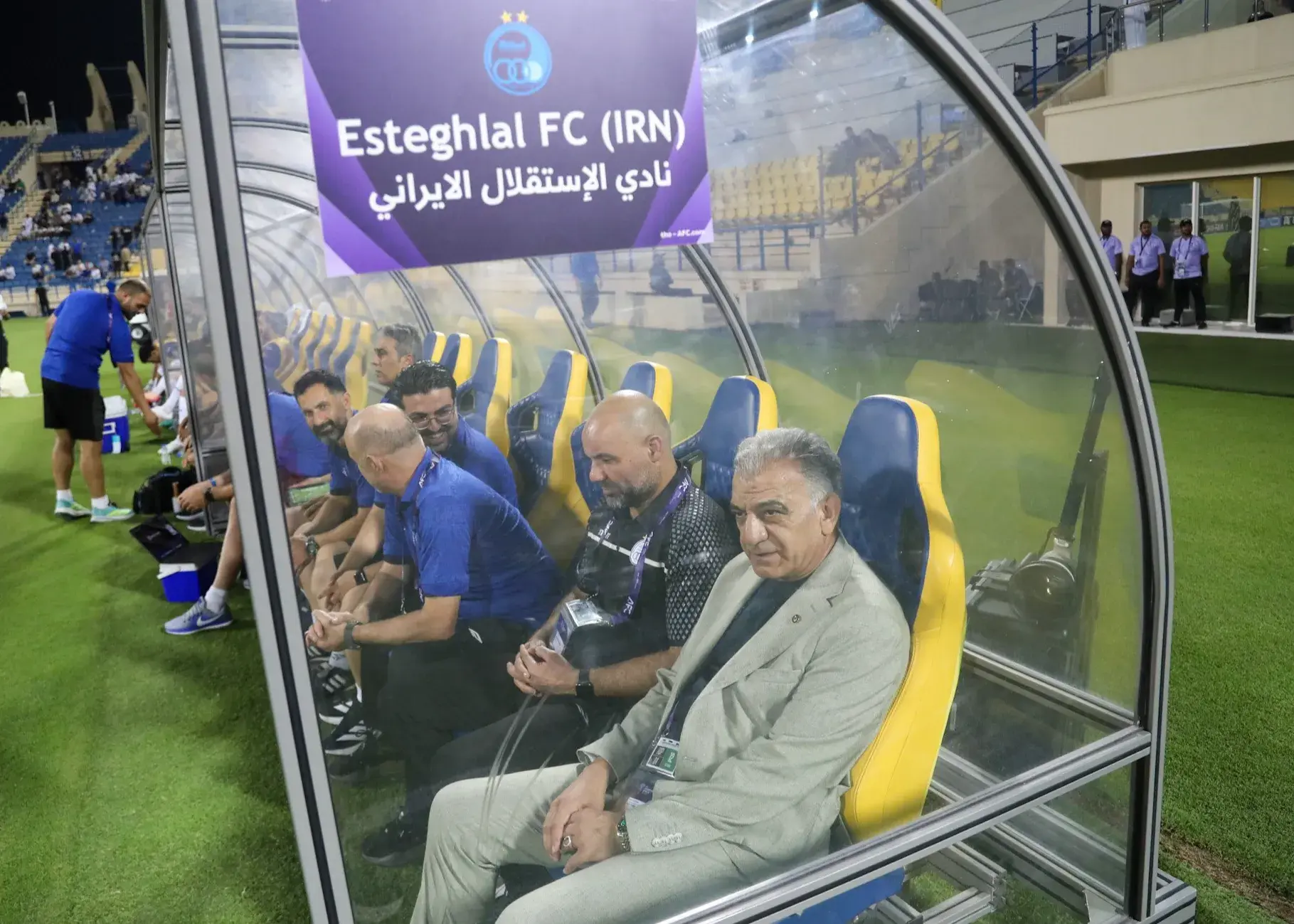 شادی عمو بیژن در قطر؛ لحظهای جوانی دوباره را تجربه کرد