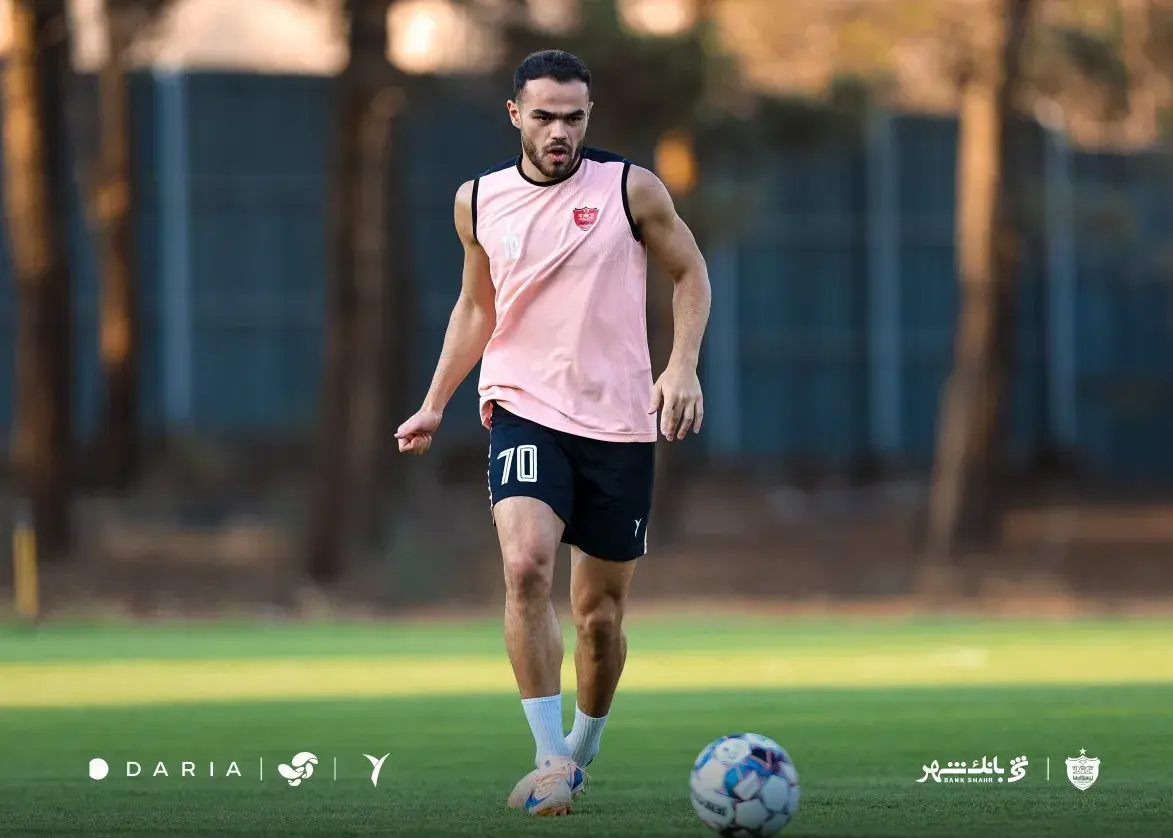 اوستون اورونوف به تمرینات پرسپولیس بازگشت
