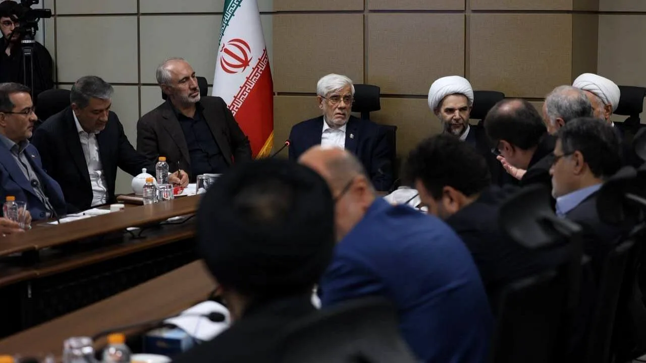 جنگ اقتصادی دشمن و هدف قرار دادن سرمایه اجتماعی ایران