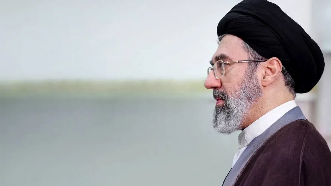 پاسخ رهبر انقلاب به دانشجویان؛ پیوند رهبری با نسل جوان