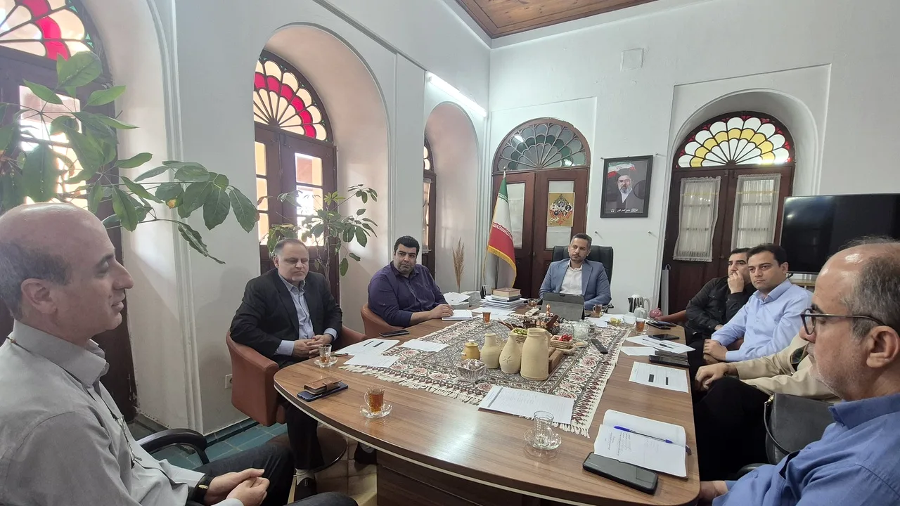 بررسی تخصصی امور راهنمایان گردشگری در بوشهر