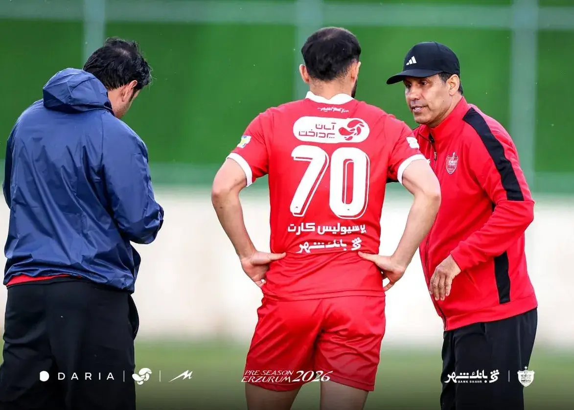 اوستون اورونوف با آمادگی برای فصل جدید به تمرینات برگشت