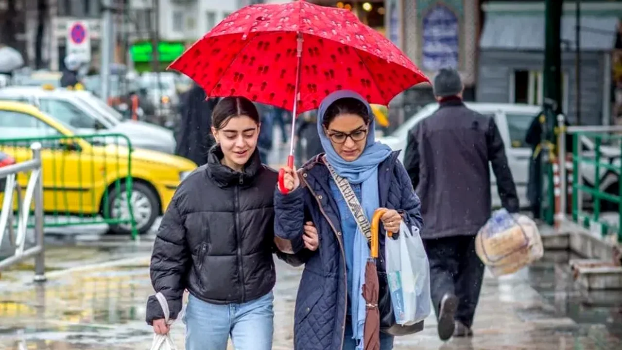 هشدار زرد هواشناسی تهران؛ مهمان ناخواندهای که از راه میرسد و کوهنوردان را غافلگیر میکند!