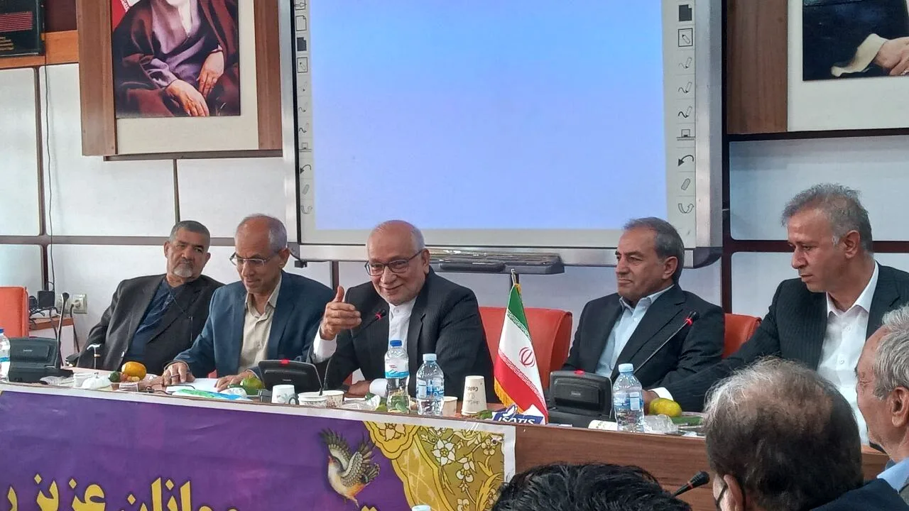 تاکید کارگزاران بر ادغام احزاب اصلاحطلب