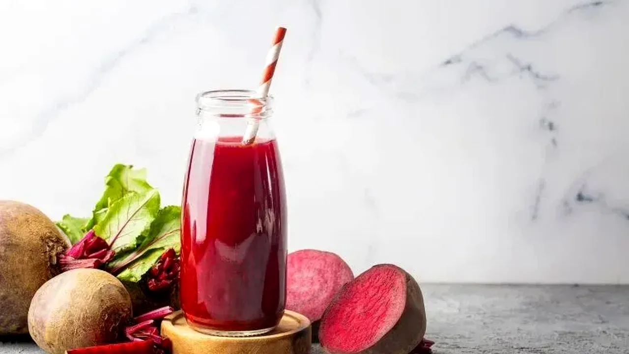 آب چغندر؛ نوشیدنی طبیعی برای کنترل فشارخون سالمندان