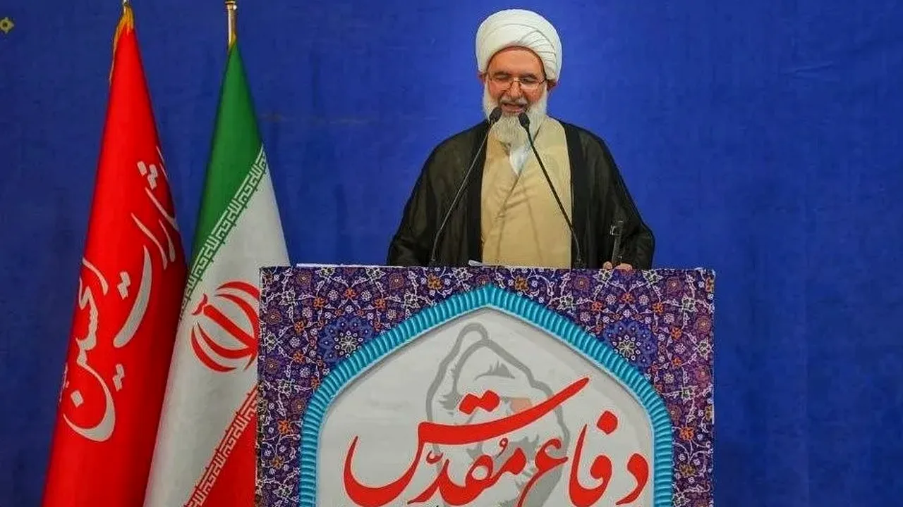 هشدار امام جمعه تهران درباره جنگ علیه خانواده