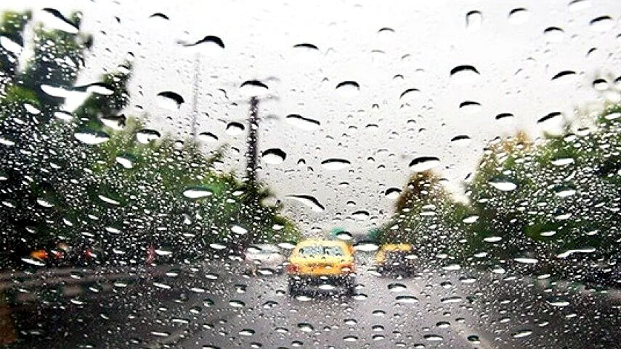 بارش باران و رعدوبرق در راه پنج منطقه کشور