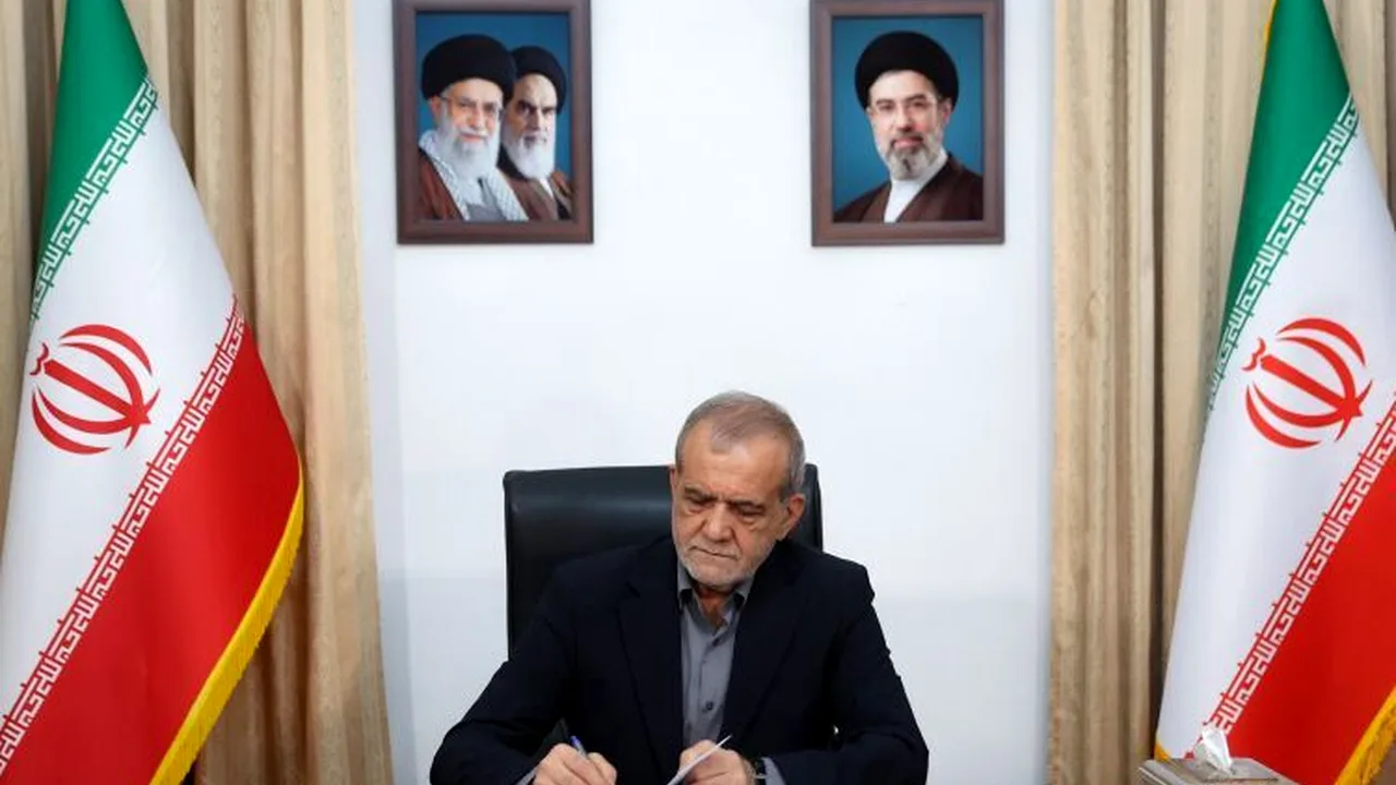 پیام تسلیت رئیسجمهور برای درگذشت پدر شهید موسوی