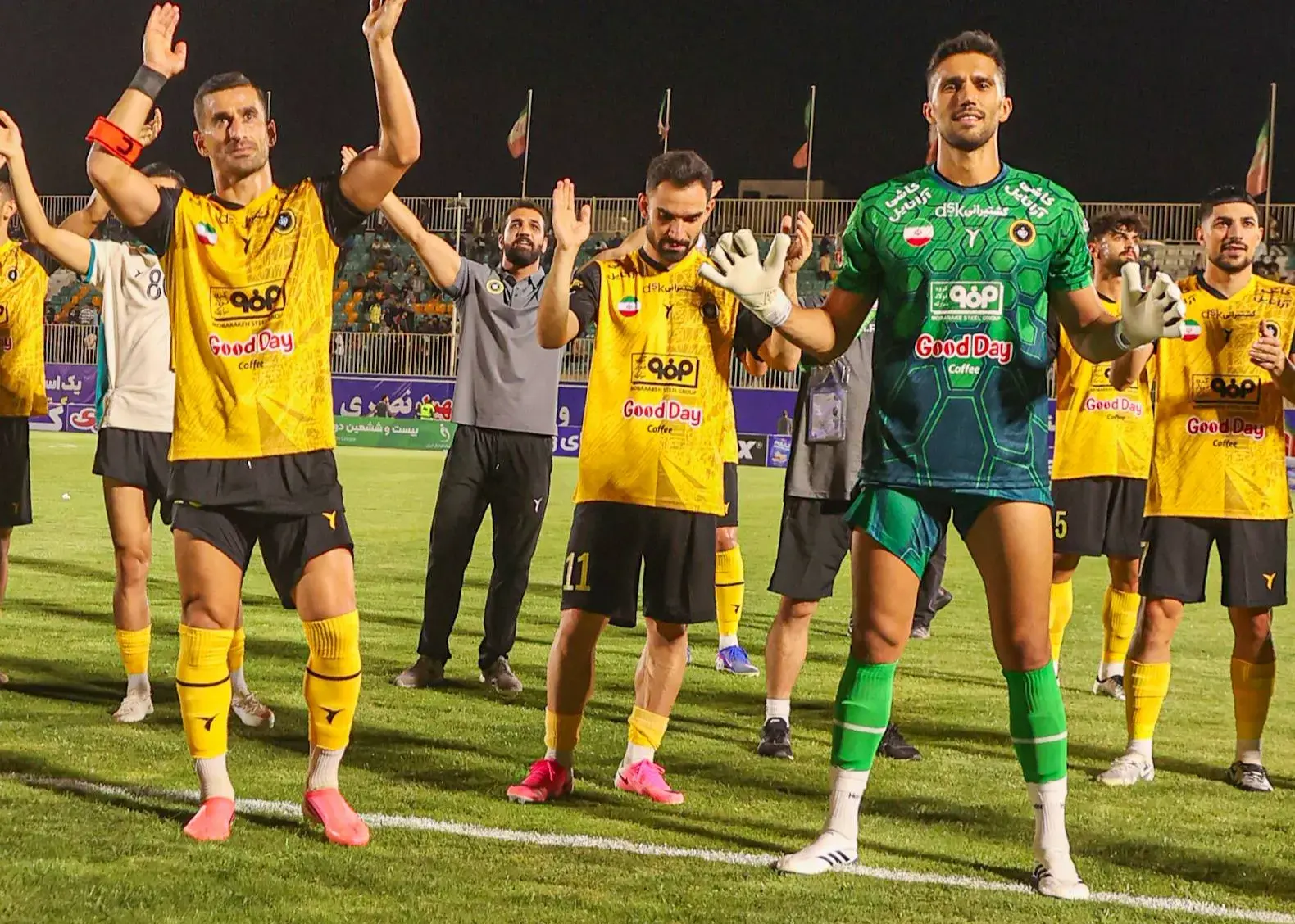 حسینی، قهرمان سپاهان در پیروزی برابر چادرملو