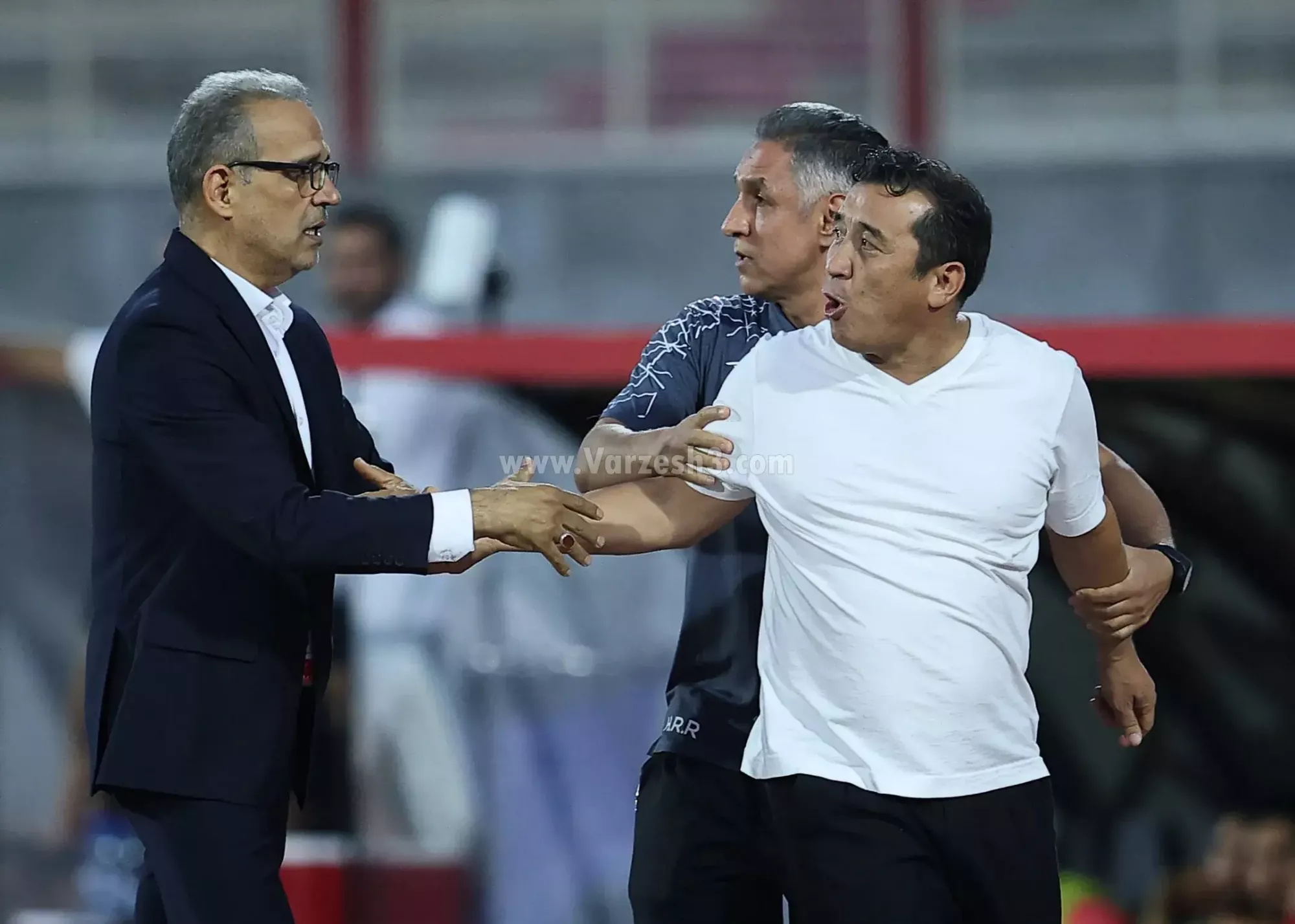 بررسی صحنههای جنجالی دیدار تراکتور و پرسپولیس