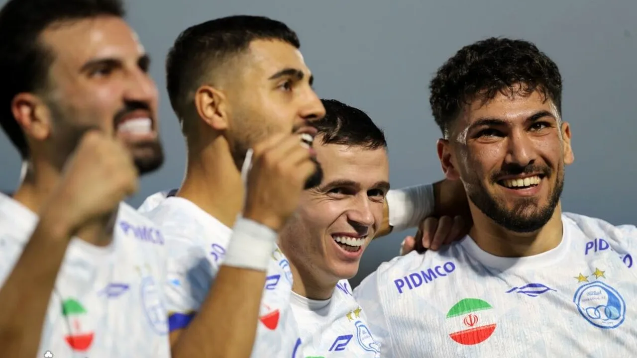 توقف استقلال برابر چادرملو؛ تیرهای سهگانه و گل جنجالی