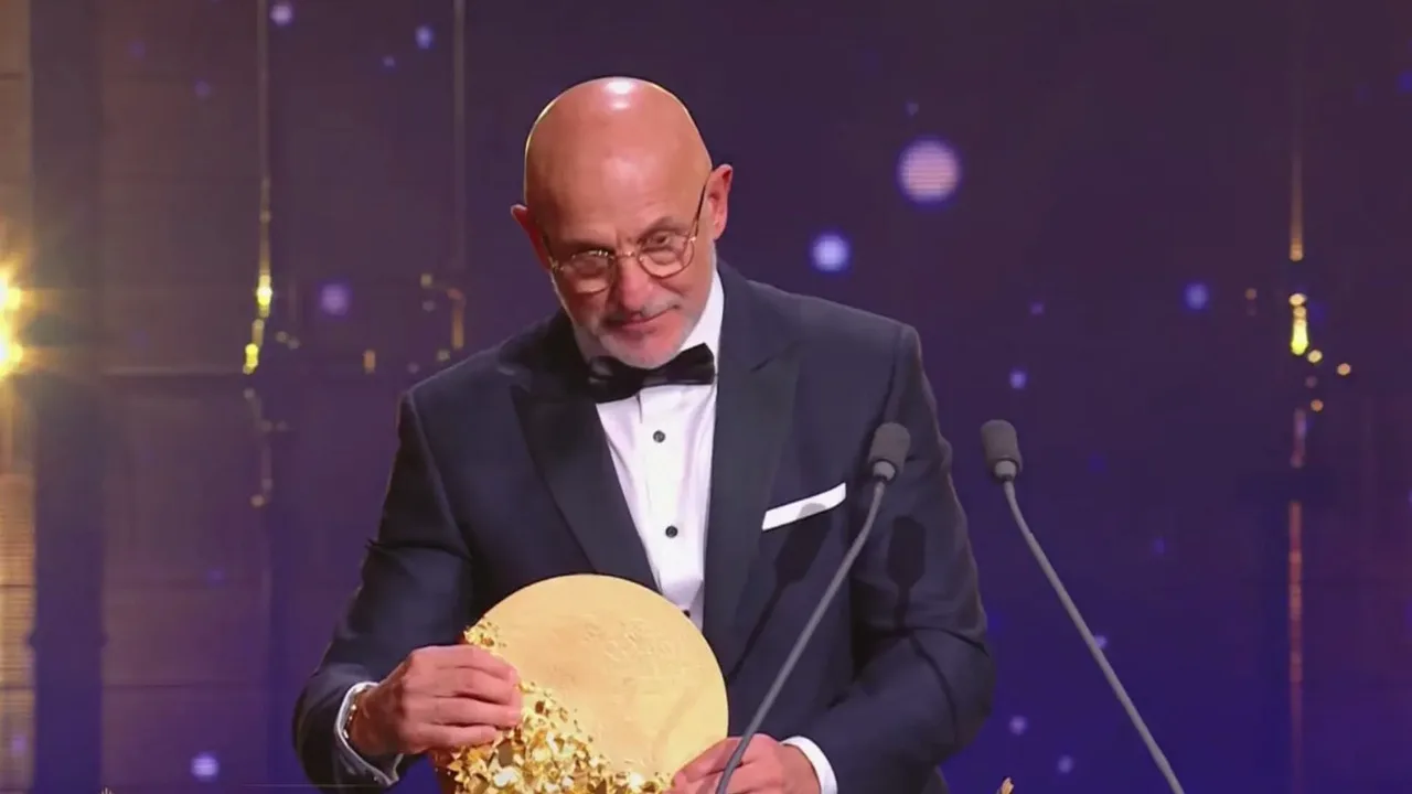 سرمربی برتر فوتبال مردان در سال ۲۰۲۶ معرفی شد