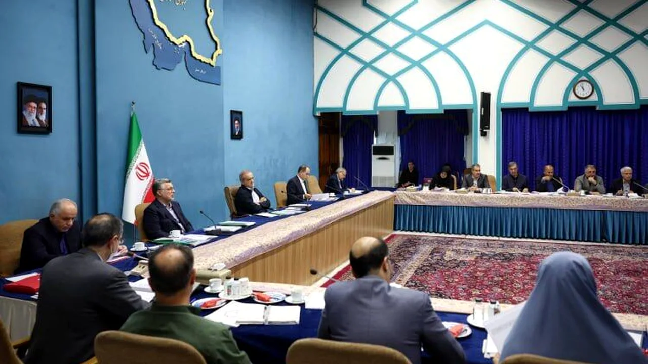 سلامت مردم؛ اولویت اصلی دولت پزشکیان