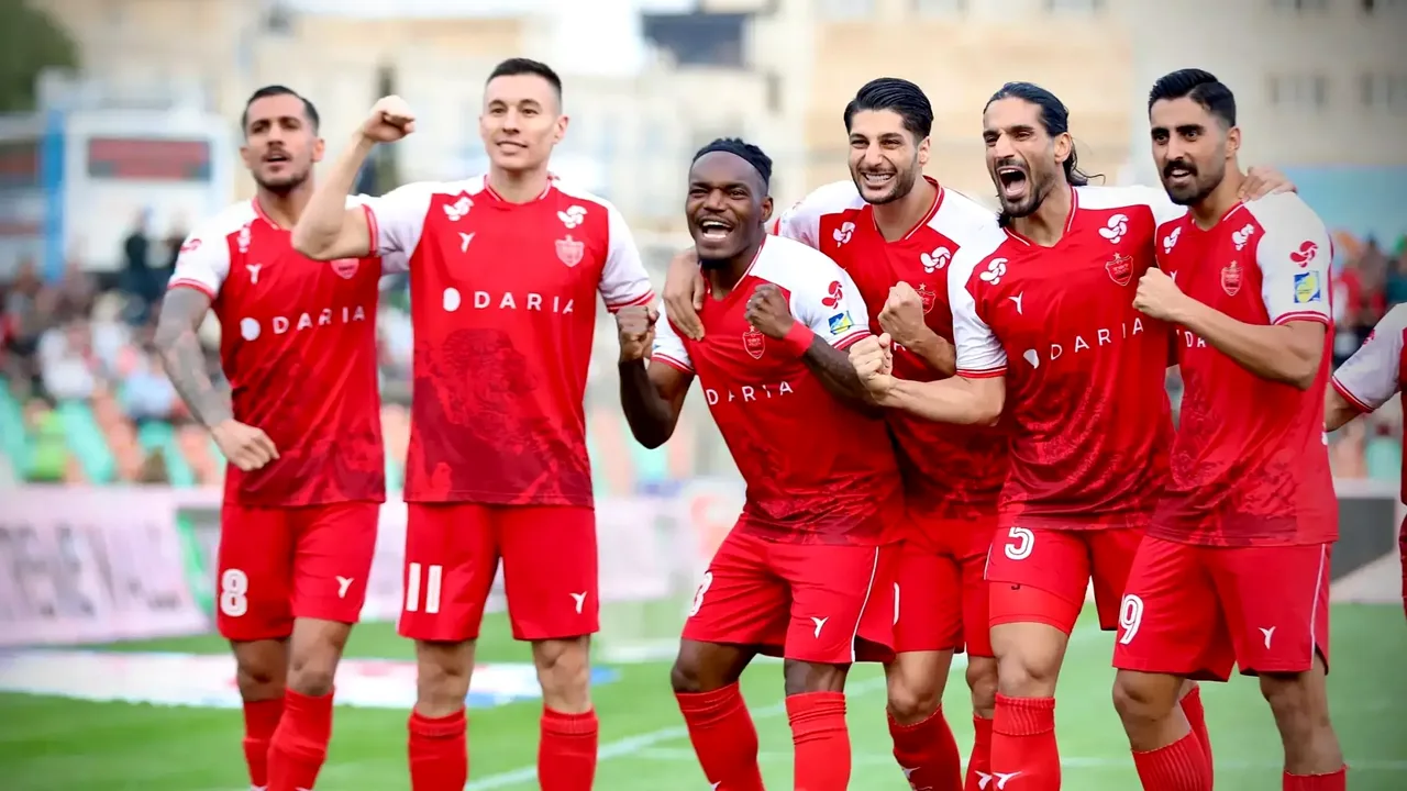 غیبت مدافع پرسپولیس در دیدار حساس برابر فولاد خوزستان