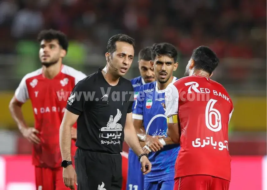 انتقاد باشگاه پرسپولیس از کمکاری داوران در استفاده از VAR