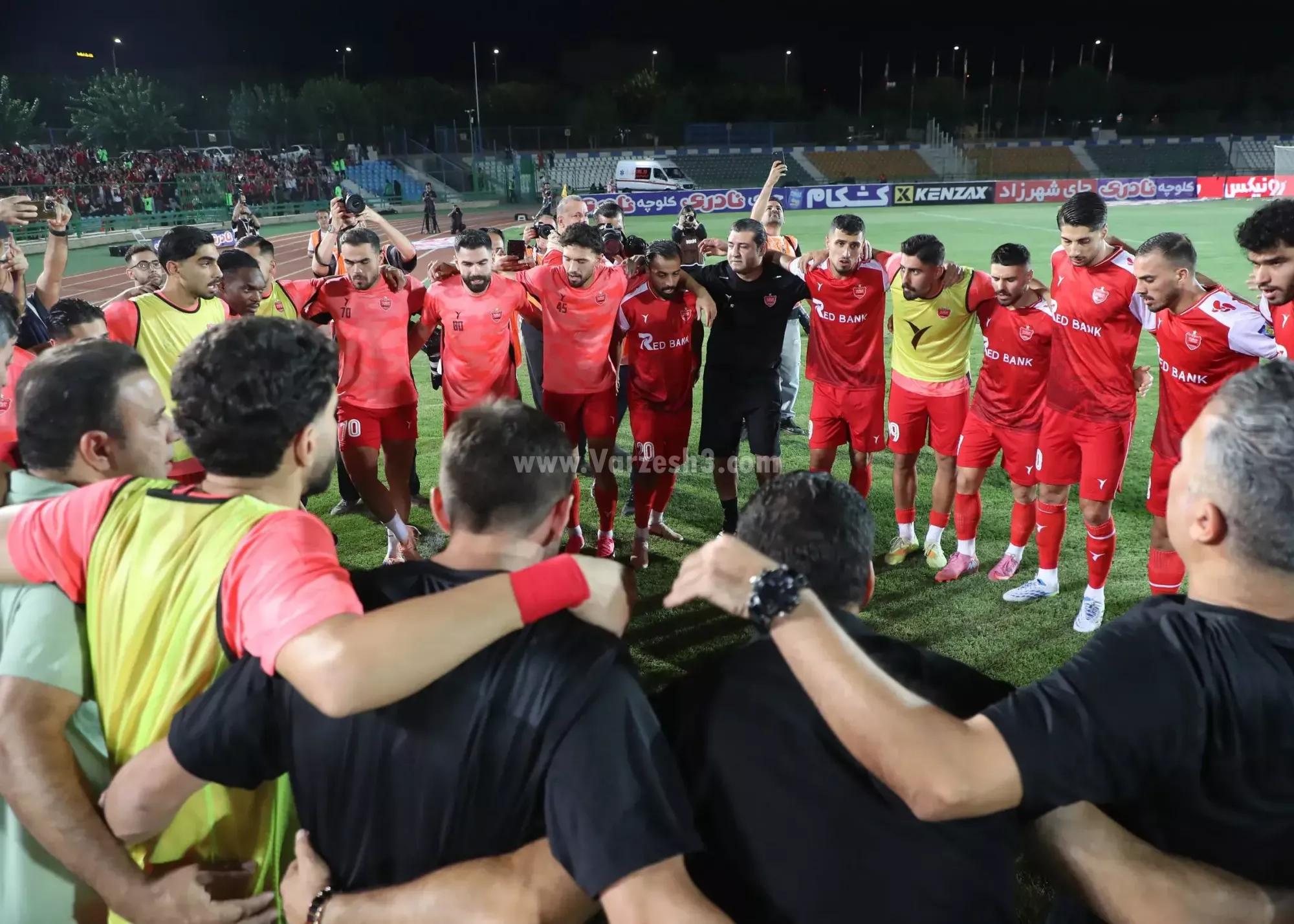 پرسپولیس با ترکیبی جوان به مصاف استقلال میرود