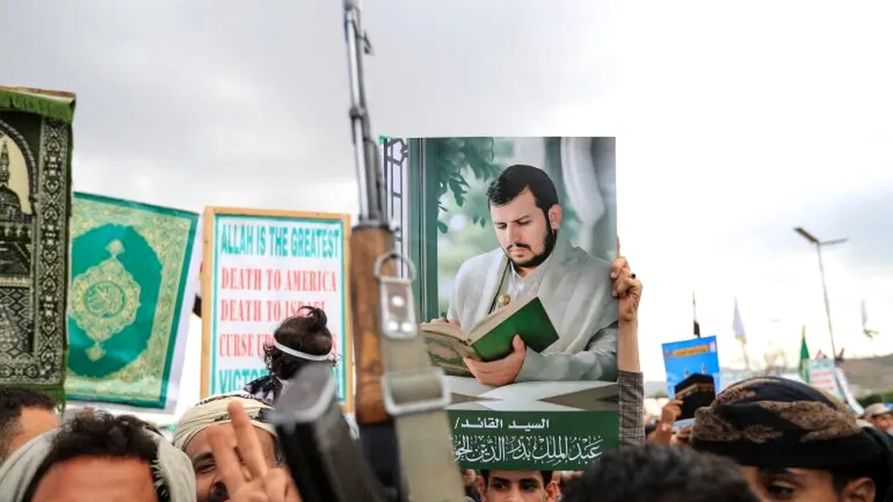 حمله ارتش یمن به پایگاه وابسته به عربستان در المکلا