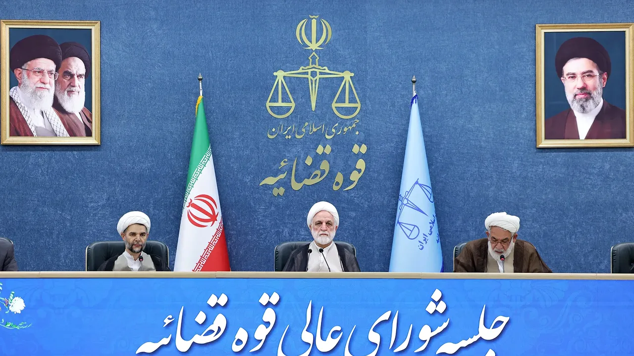 دستور فوری رئیس قوه قضائیه برای رسیدگی به پرونده همکاری با دشمن