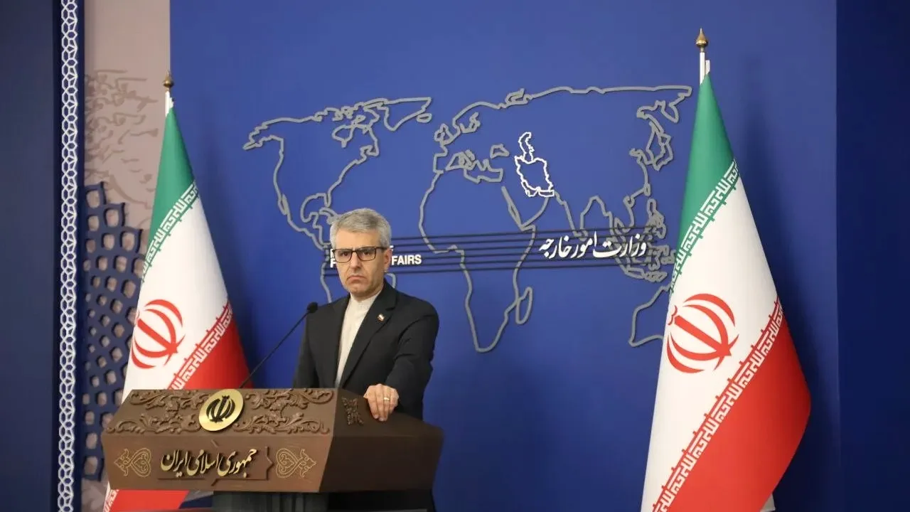 پاسخ طنزآمیز بقائی به اتهامزنی روبیو درباره دزدی دریایی