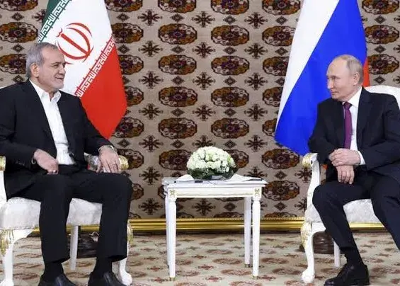 دیدار پوتین و پزشکیان در حاشیه اجلاس APEC