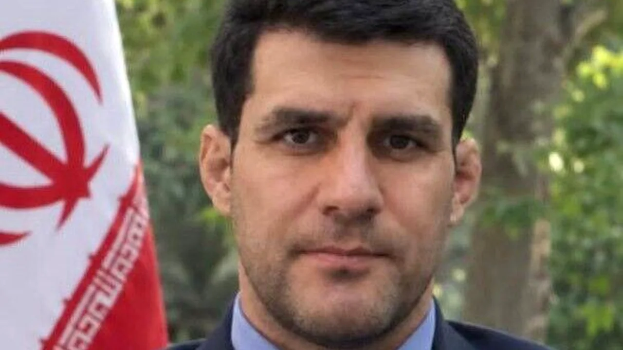 وقتی تنگه هرمز نفس شرکتهای فناوری را میگیرد؛ معمای پنهان والاستریت که هیچکس انتظارش را نداشت!