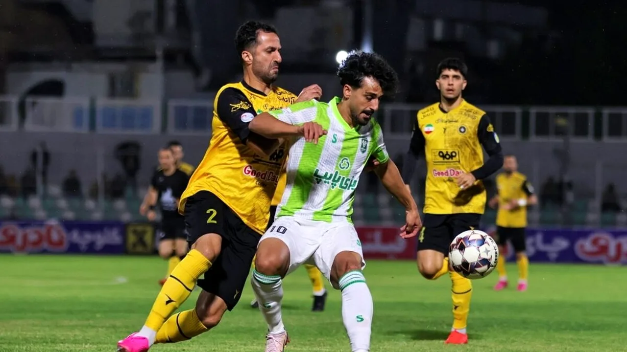 سپاهان موقتاً به صدر جدول لیگ برتر رسید
