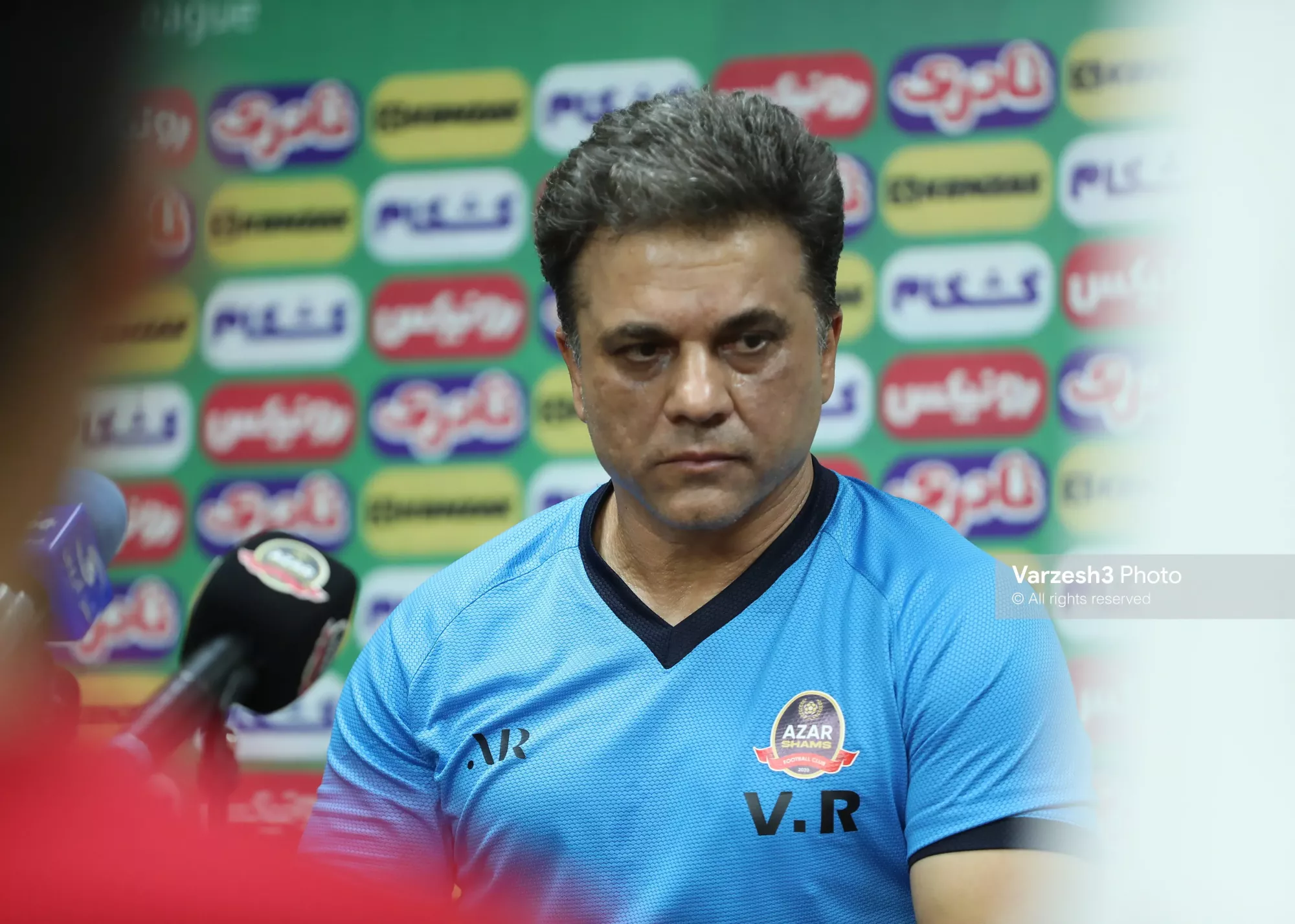 سعید صادقی: ادب و احترام باید در فوتبال رعایت شود