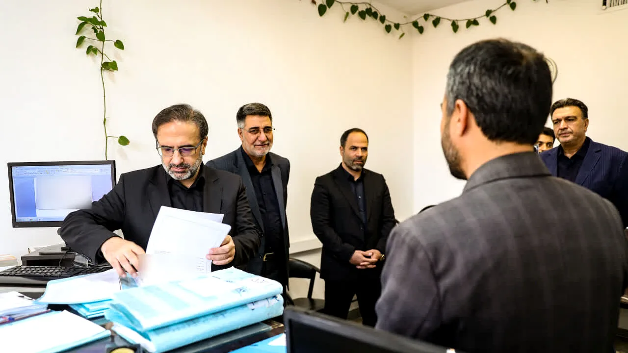 بازدید رئیس کل دادگستری البرز از ساوجبلاغ و رسیدگی به مشکلات ۱۱۷ نفر