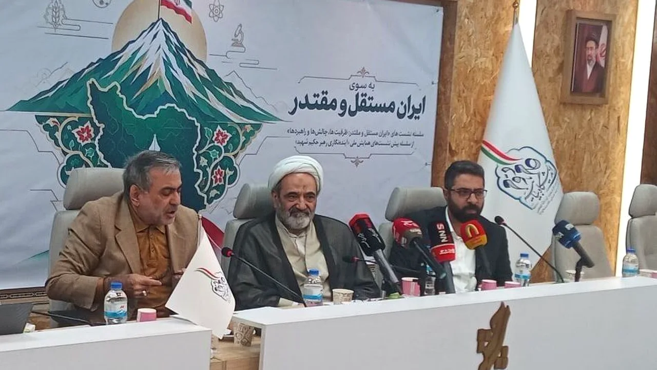 هشدار یک استاد علوم سیاسی: دو سرمایه استراتژیک ایران در تیررس دشمن قرار گرفت!