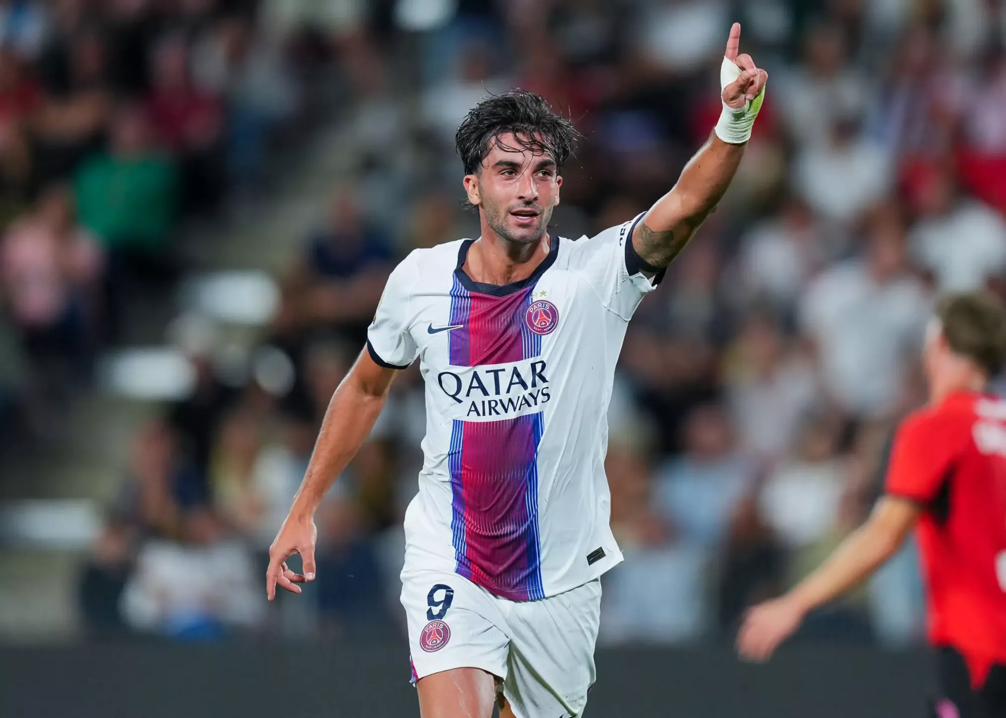 فران تورس در نخستین بازی با PSG، دو گل حیاتی زد