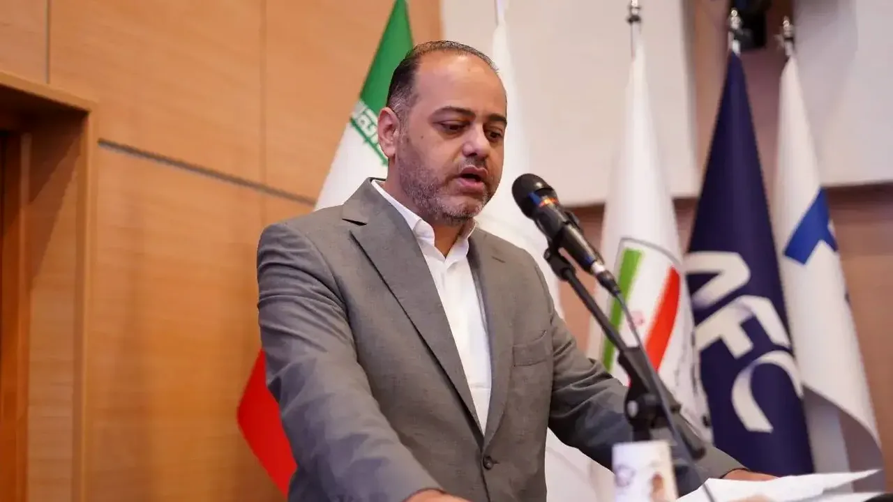 پیگیری صدور مجوز پرواز تراکتور به امارات در فدراسیون فوتبال