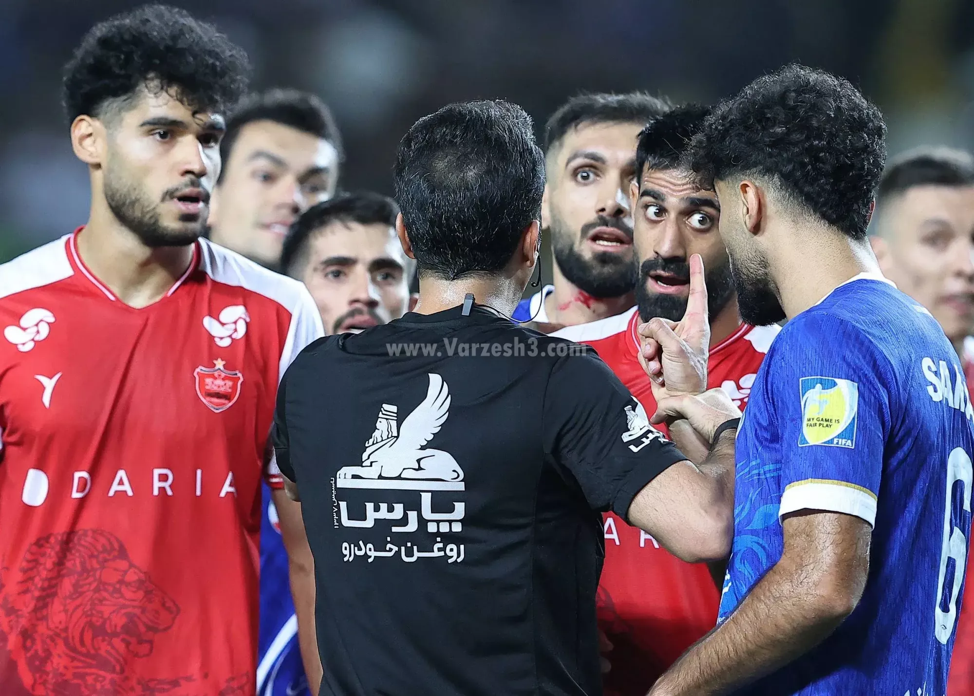 گفتگوی جنجالی کنعانیزادگان و فلاح در دربی جدید