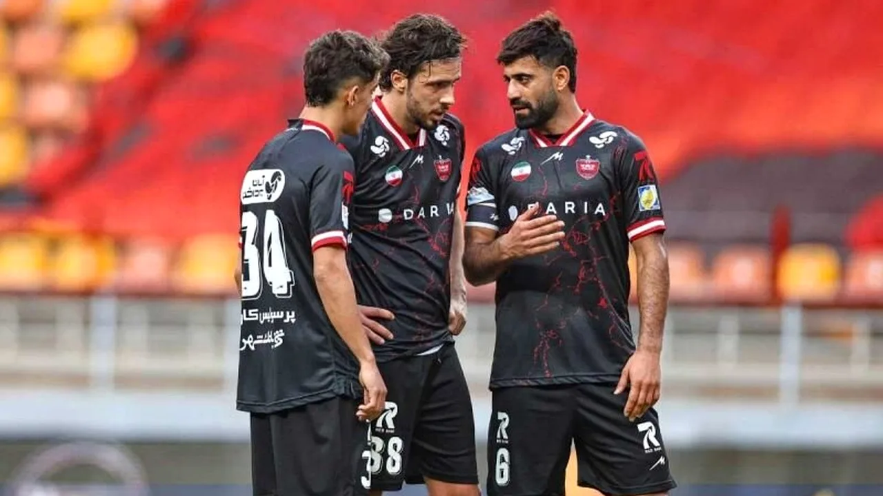 آینده مبهم ستاره خارجی پرسپولیس روشن شد