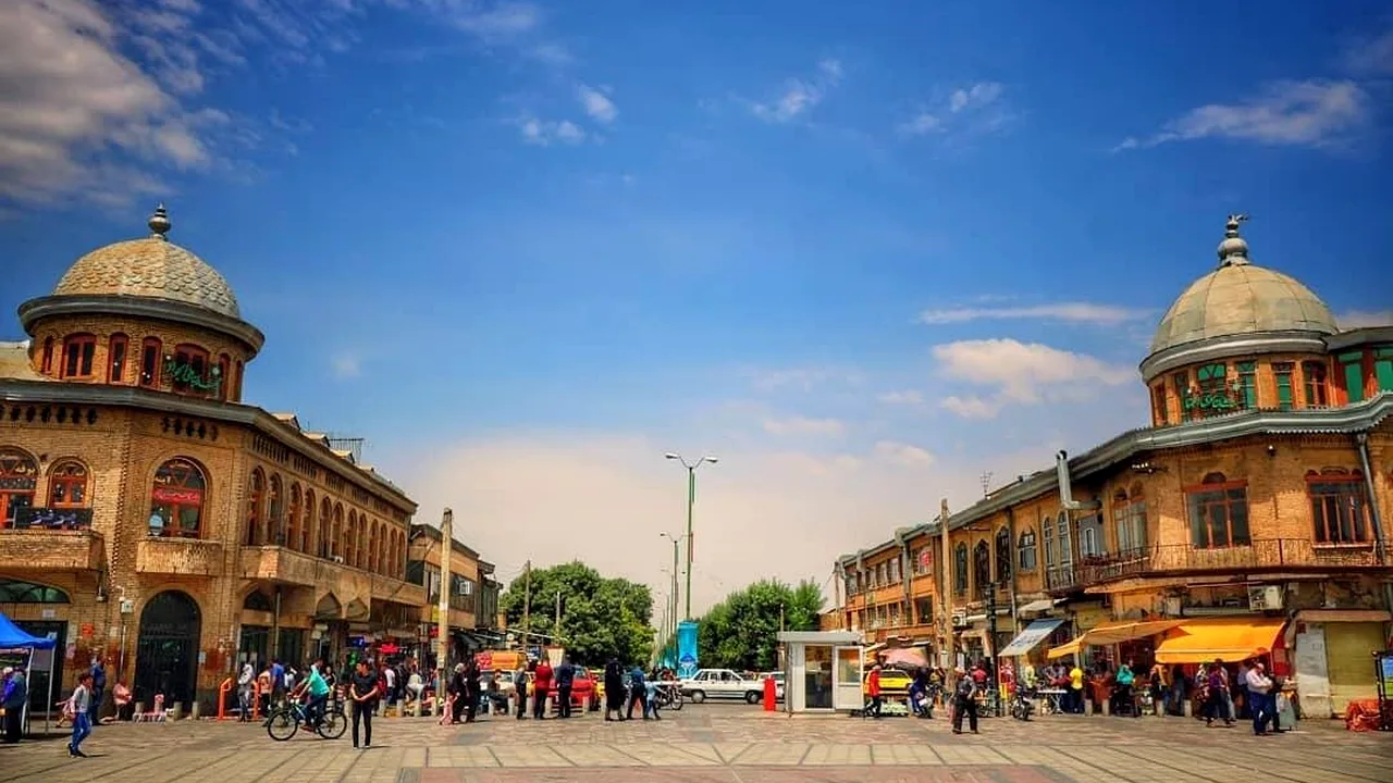 نگاهی به میدان مرکزی همدان در دهه ۱۳۳۰