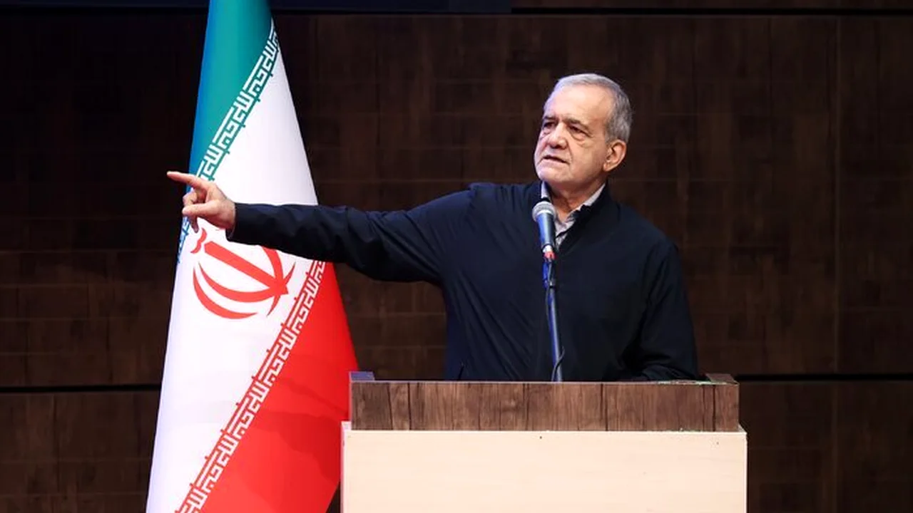پزشکیان خبر خوش داد؛ اما ماجرای یارانهها و بنزین چه تغییری میکند؟