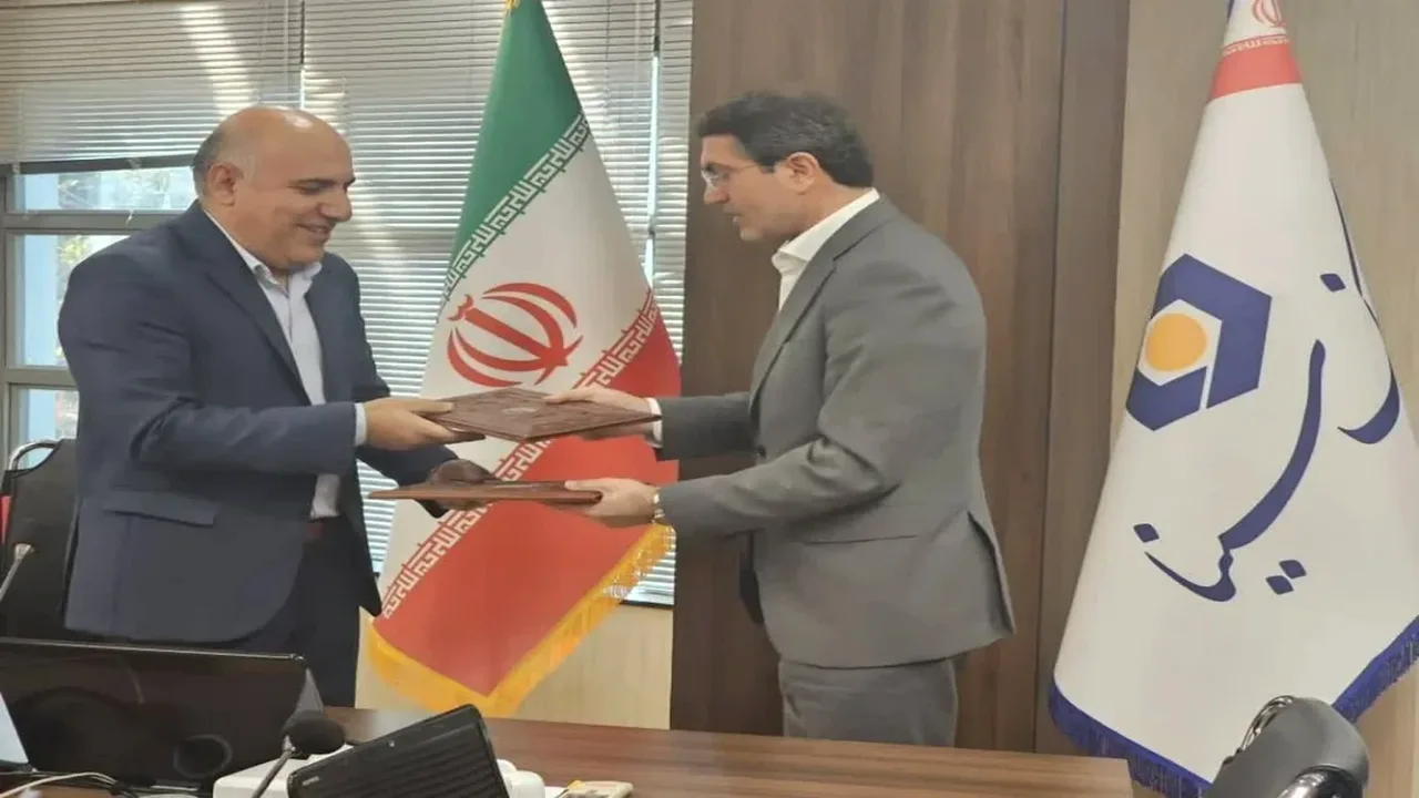 همکاری مالی بانک سینا با پتروشیمی سروش مهستان