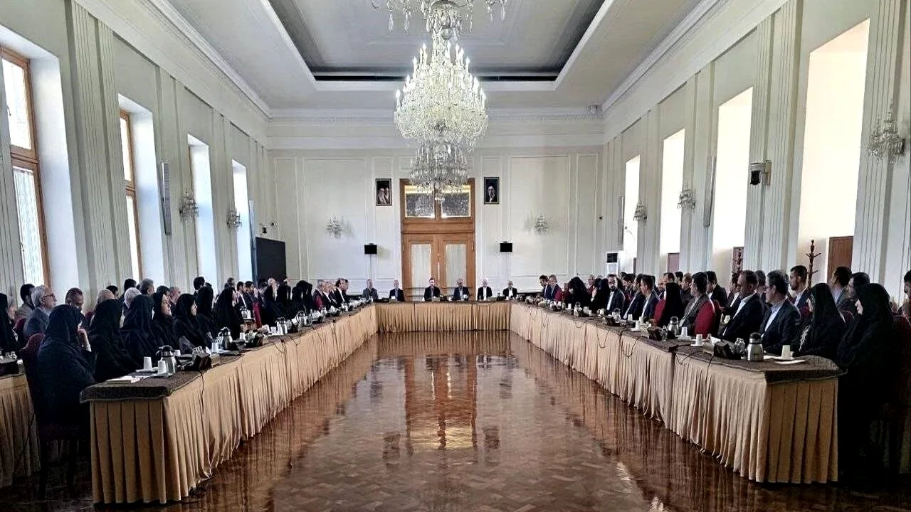 تأکید معاون وزیر خارجه بر دیپلماسی حقوقی و چندجانبه