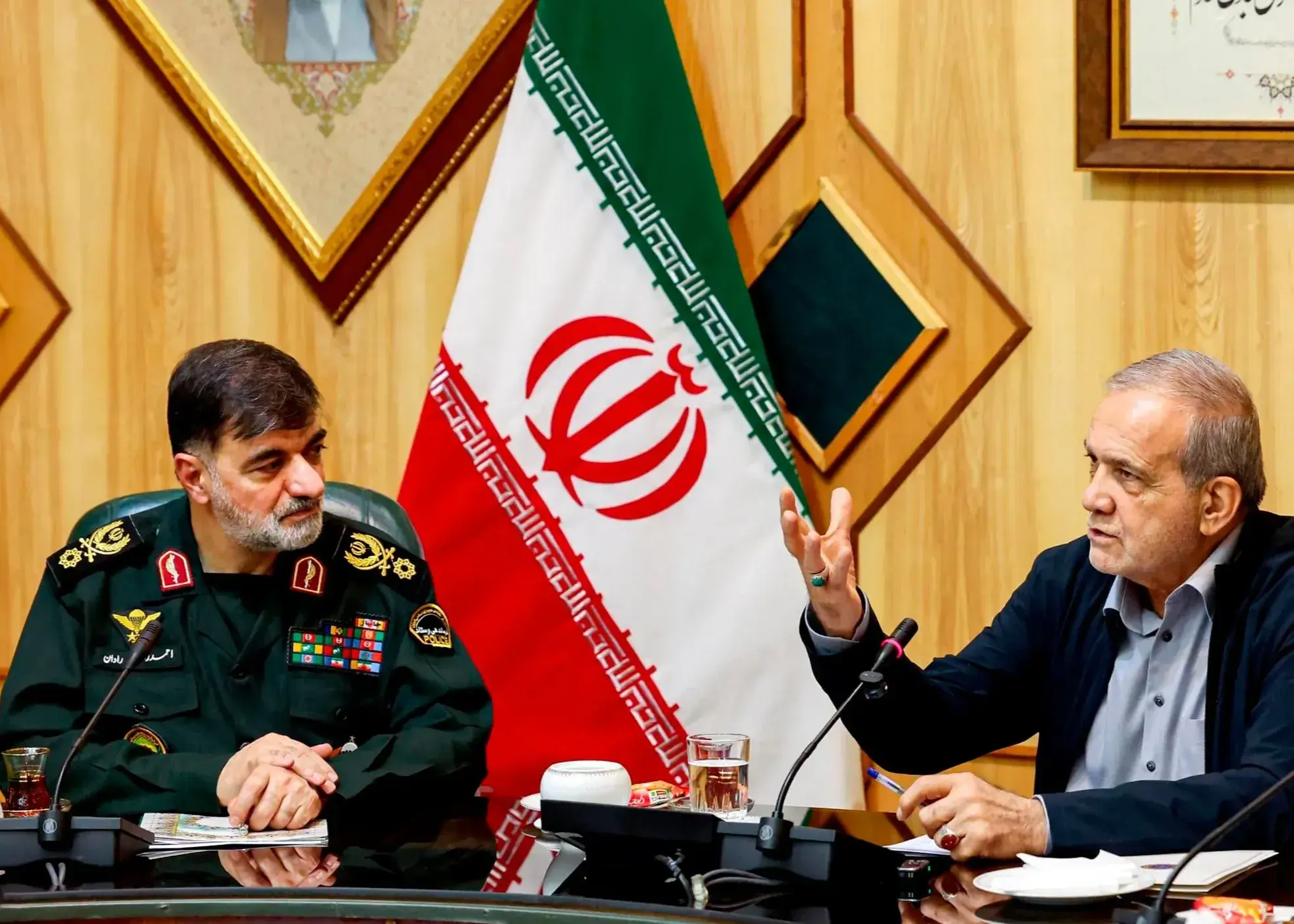 پشتیبانی از نیروهای نظامی، افتخار دولت به شمار میرود