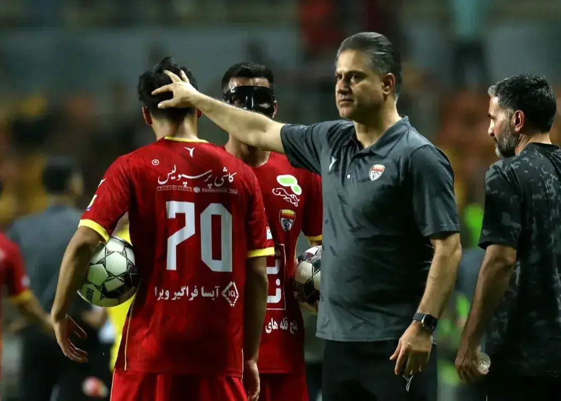 سرمربی فولاد: آرامش رامین رضاییان اهمیت دارد